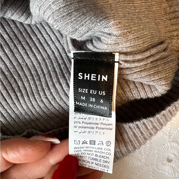 Chandail neuf - Picture 4 of 4